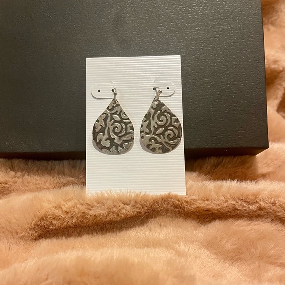 Teardrop Pendant Earrings - Picture 1 of 5